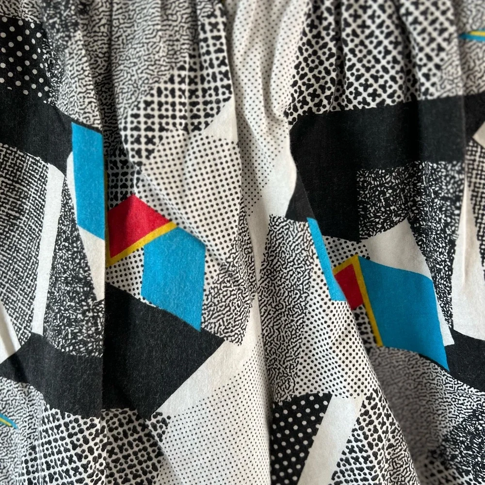 Vintage Kids 80s JK Ltd Abstract Print High Waisted Cotton Shorts - Picture 7 of 9